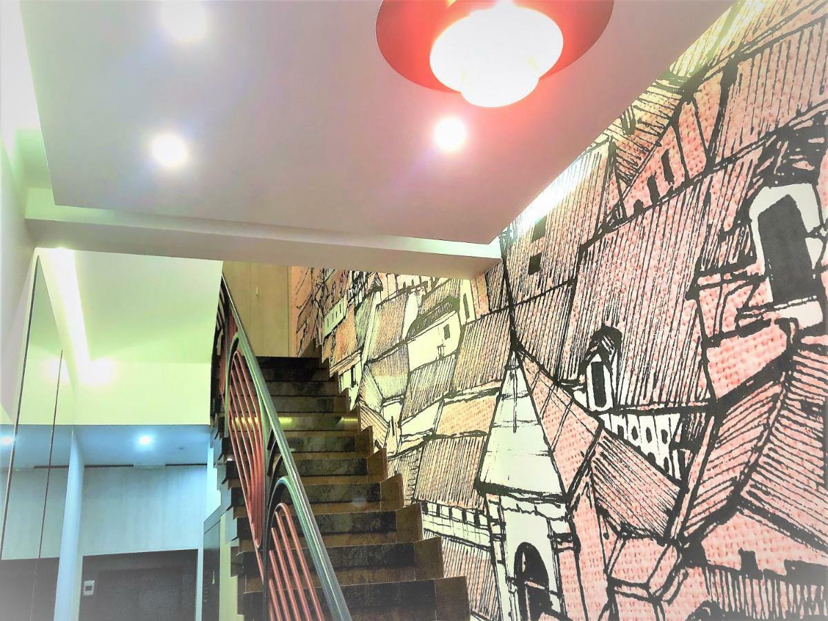 4 Apartamentos De Autor Lugo Luaran gambar