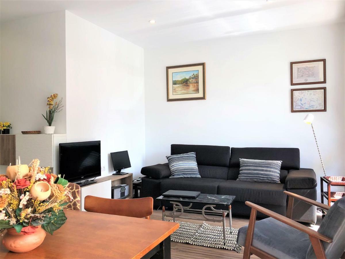 4 Apartamentos De Autor Lugo Luaran gambar