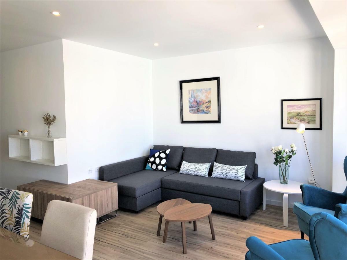 4 Apartamentos De Autor Lugo Luaran gambar