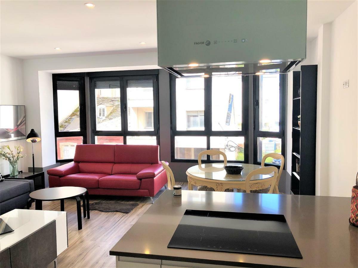 4 Apartamentos De Autor Lugo Luaran gambar