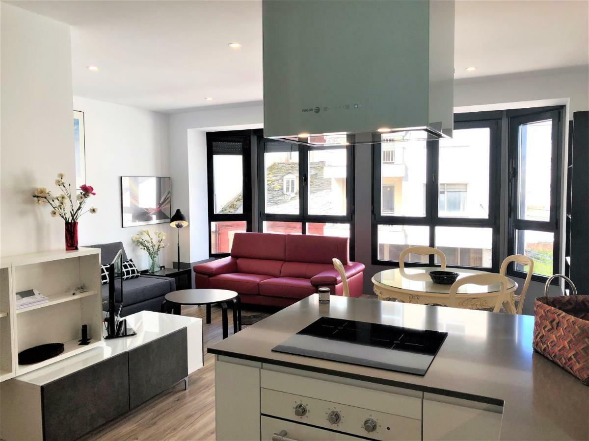 4 Apartamentos De Autor Lugo Luaran gambar