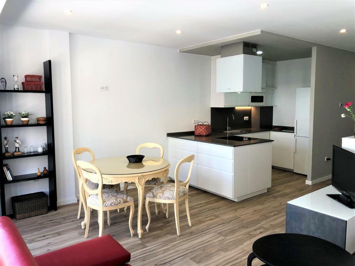 4 Apartamentos De Autor Lugo Luaran gambar
