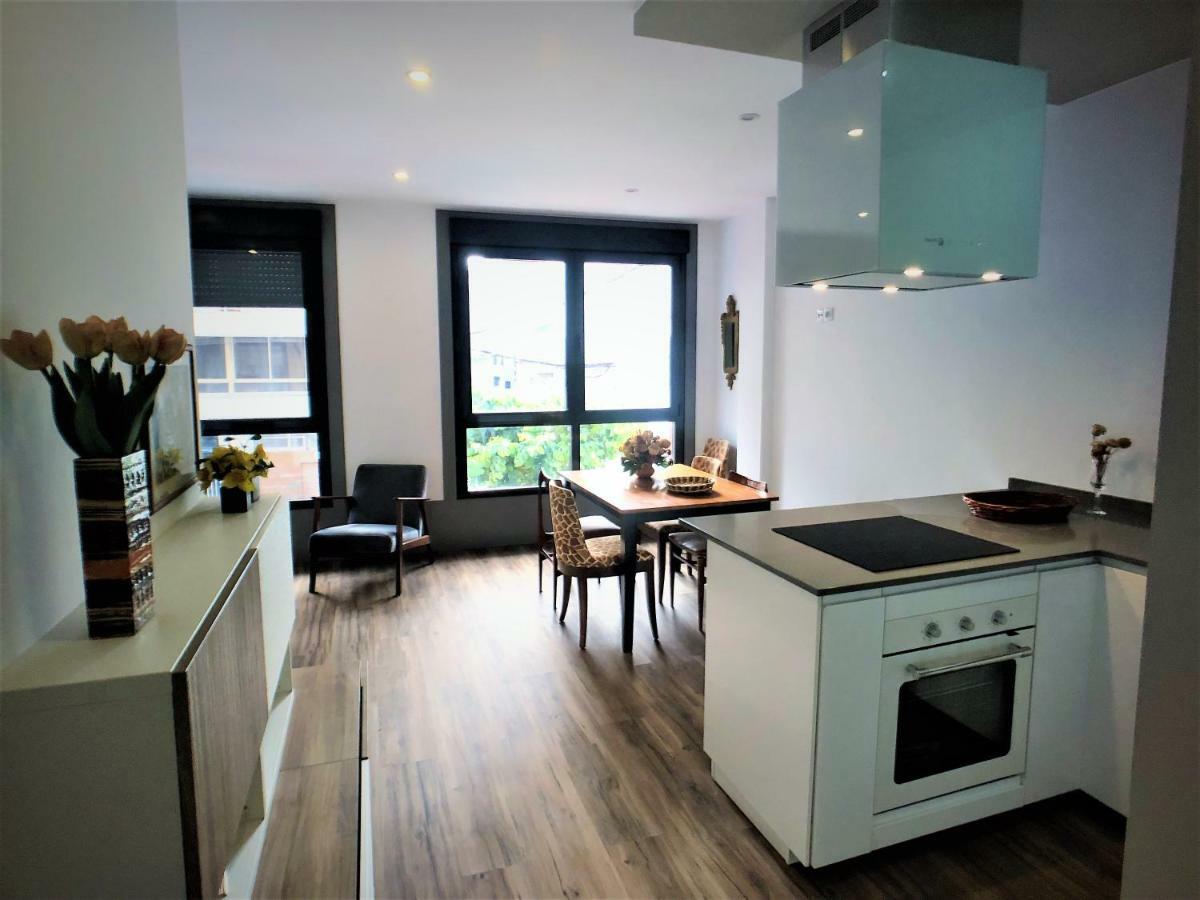 4 Apartamentos De Autor Lugo Luaran gambar