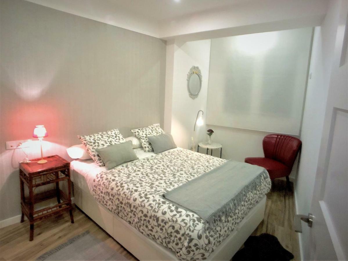 4 Apartamentos De Autor Lugo Luaran gambar